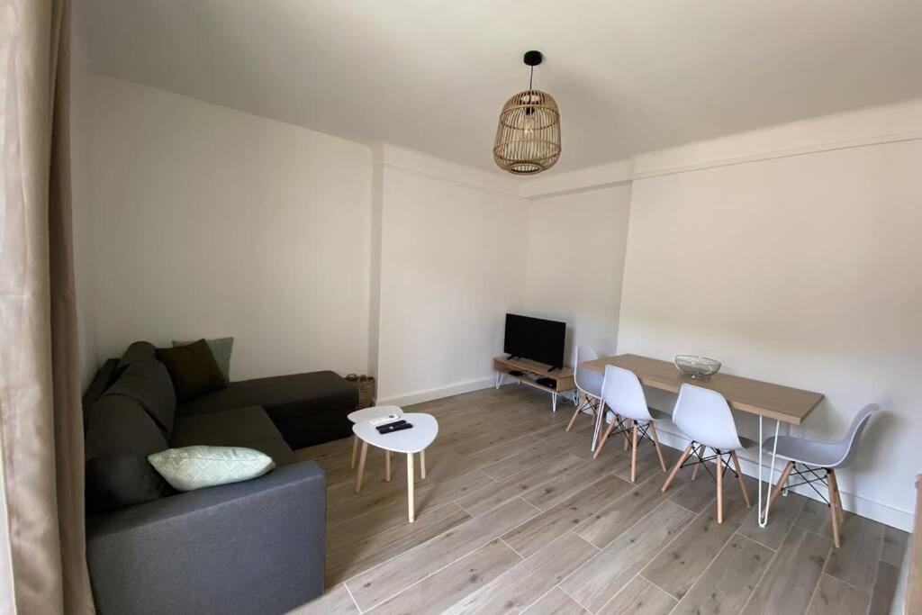 Ajaccio Magnifique T2 Neuf 40M2 Avec Balcon Au Trottel 4 Couchages Wifi Clim Parking Plage A Pieds 100M Kültér fotó